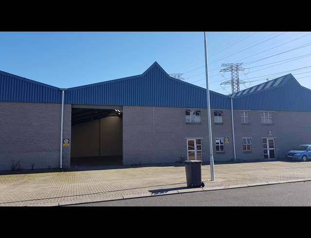 400M² FACTORY TO LET IN SAXENBURG PARK 1
